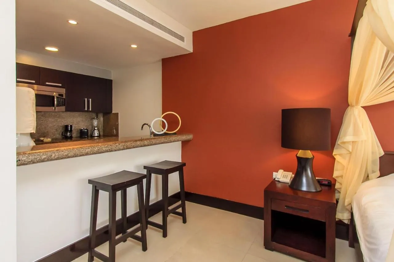At 1110 Studio Perfect Getaway Close Mamitas Beach Playa del Carmen Apartment